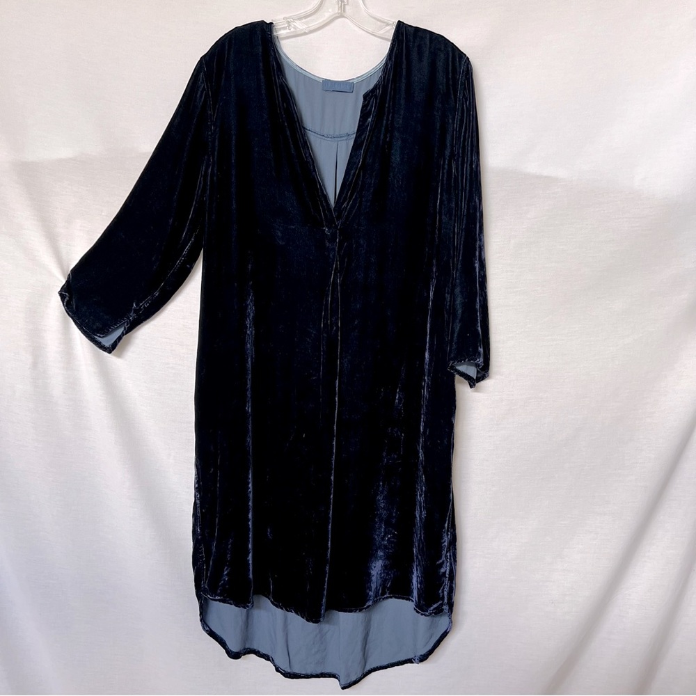 CP Shades Blue Velvet Halle High Low V-neck Loose Dress.  Size L